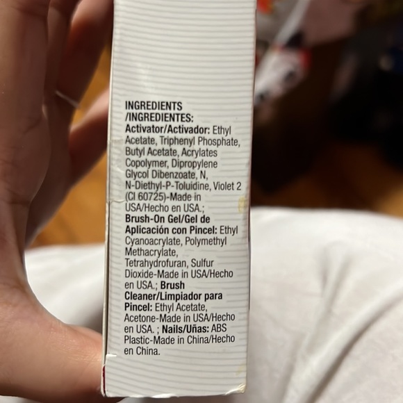 Brush-on Gel Nail Kit - Picture 3 of 4